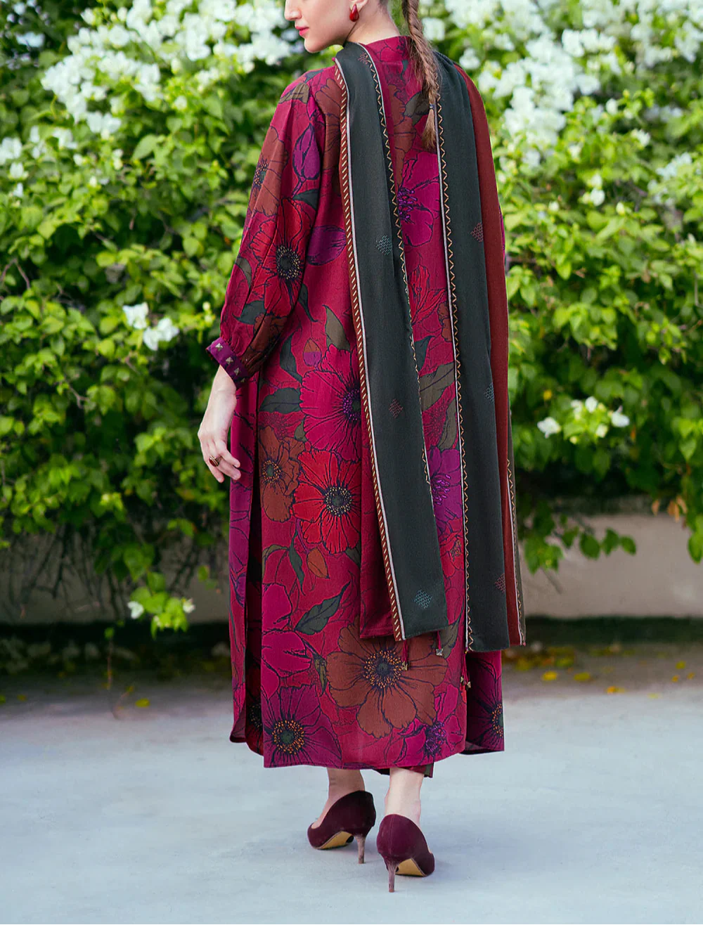 Grace W602-Printed 3pc karandi Dress With Printed karandi Shawl.