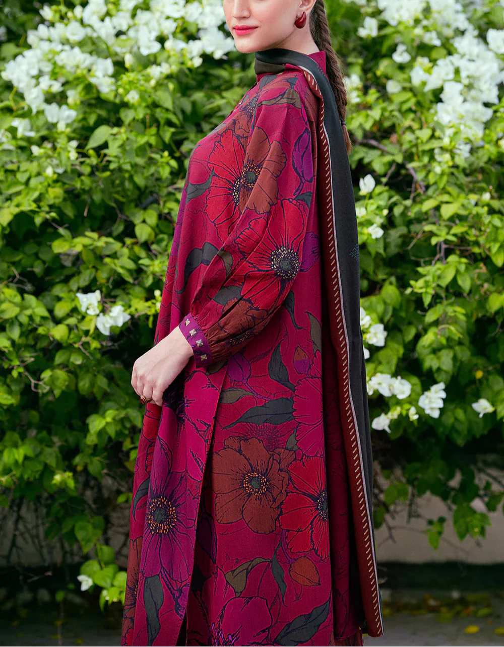 Grace W602-Printed 3pc karandi Dress With Printed karandi Shawl.