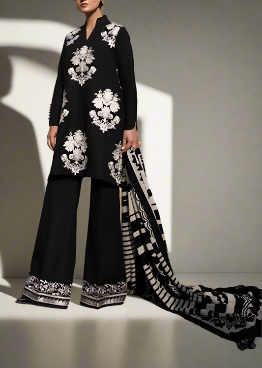 Grace W520-Embroidered 3pc khaddar dress With Printed shawl.